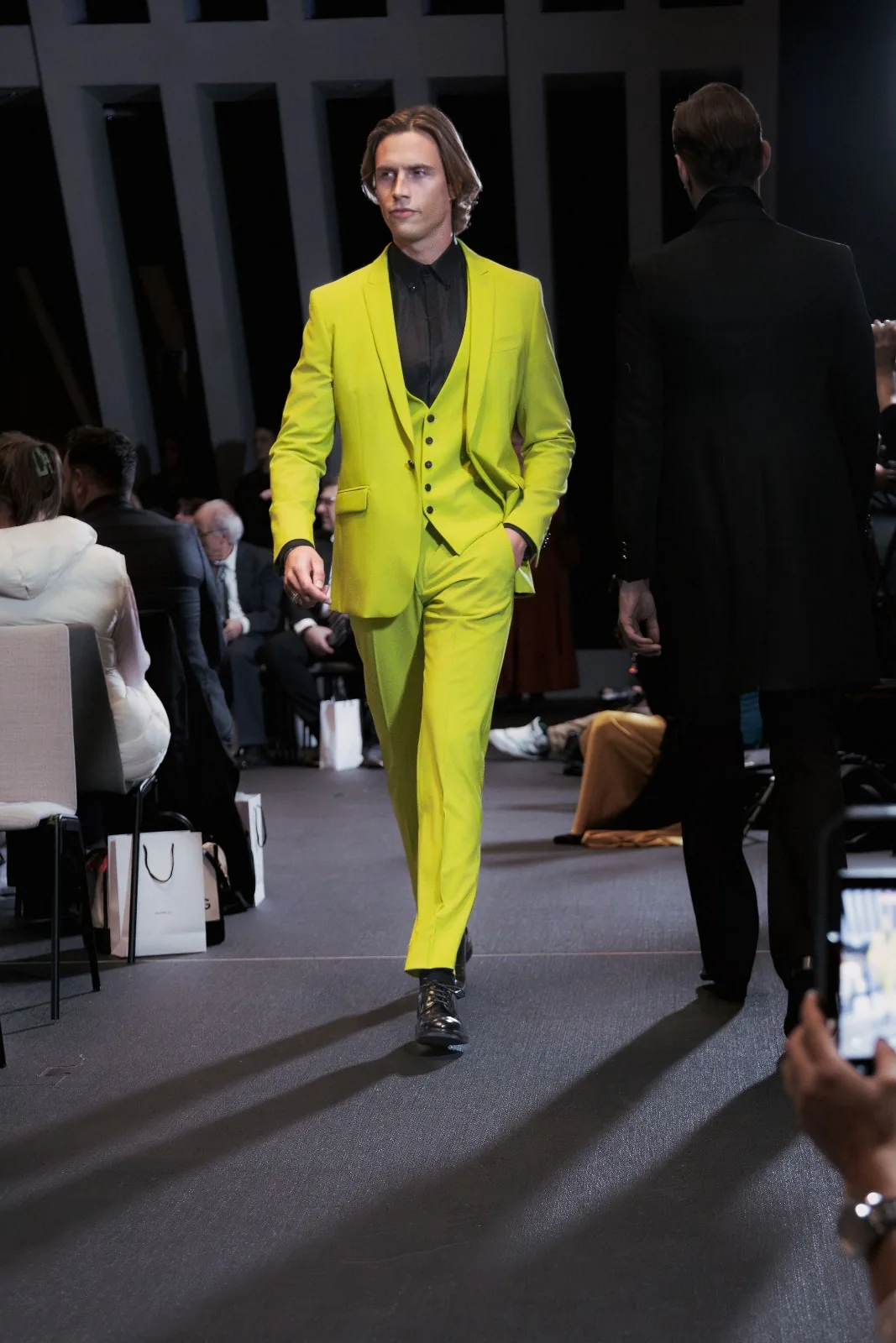 CFN 4.0 runway photography