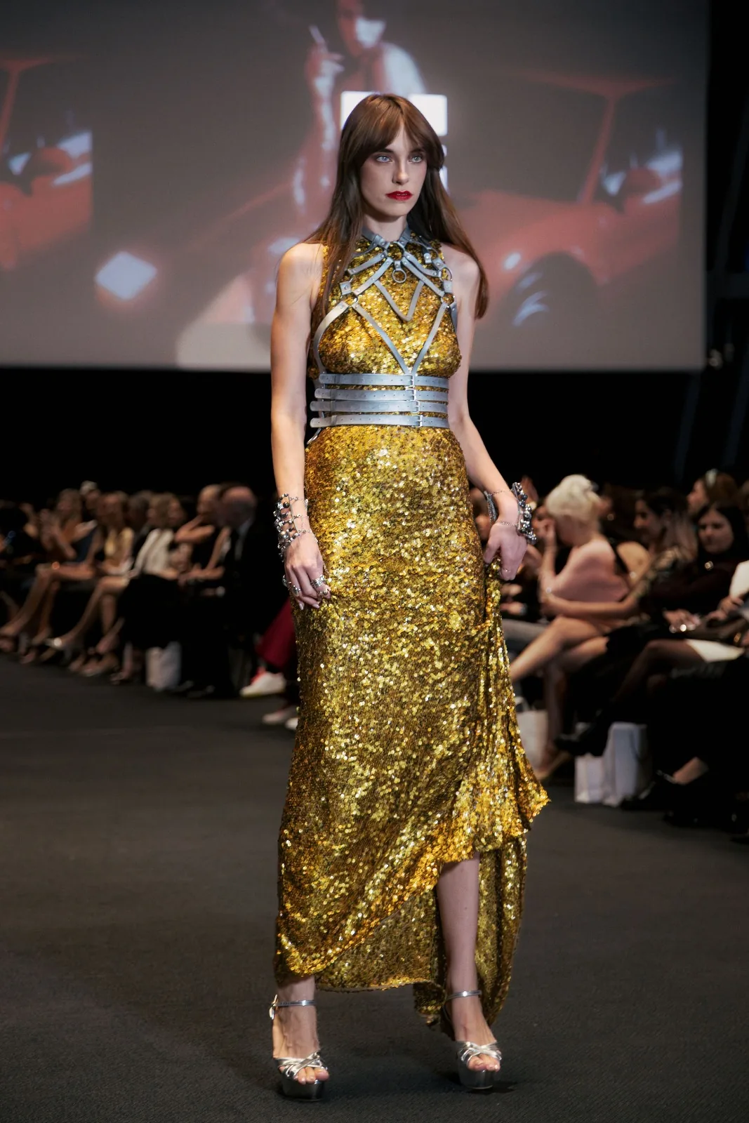 CFN 4.0 runway photography